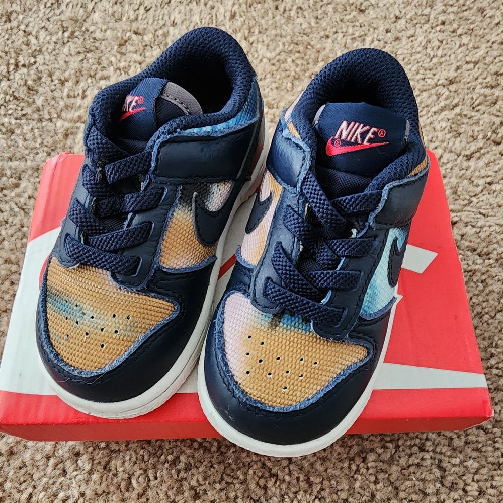 Nike Dunk Low